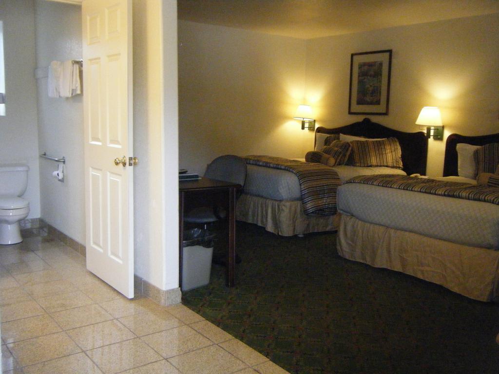 Rodeway Inn Near Downtown Monterey Zewnętrze zdjęcie